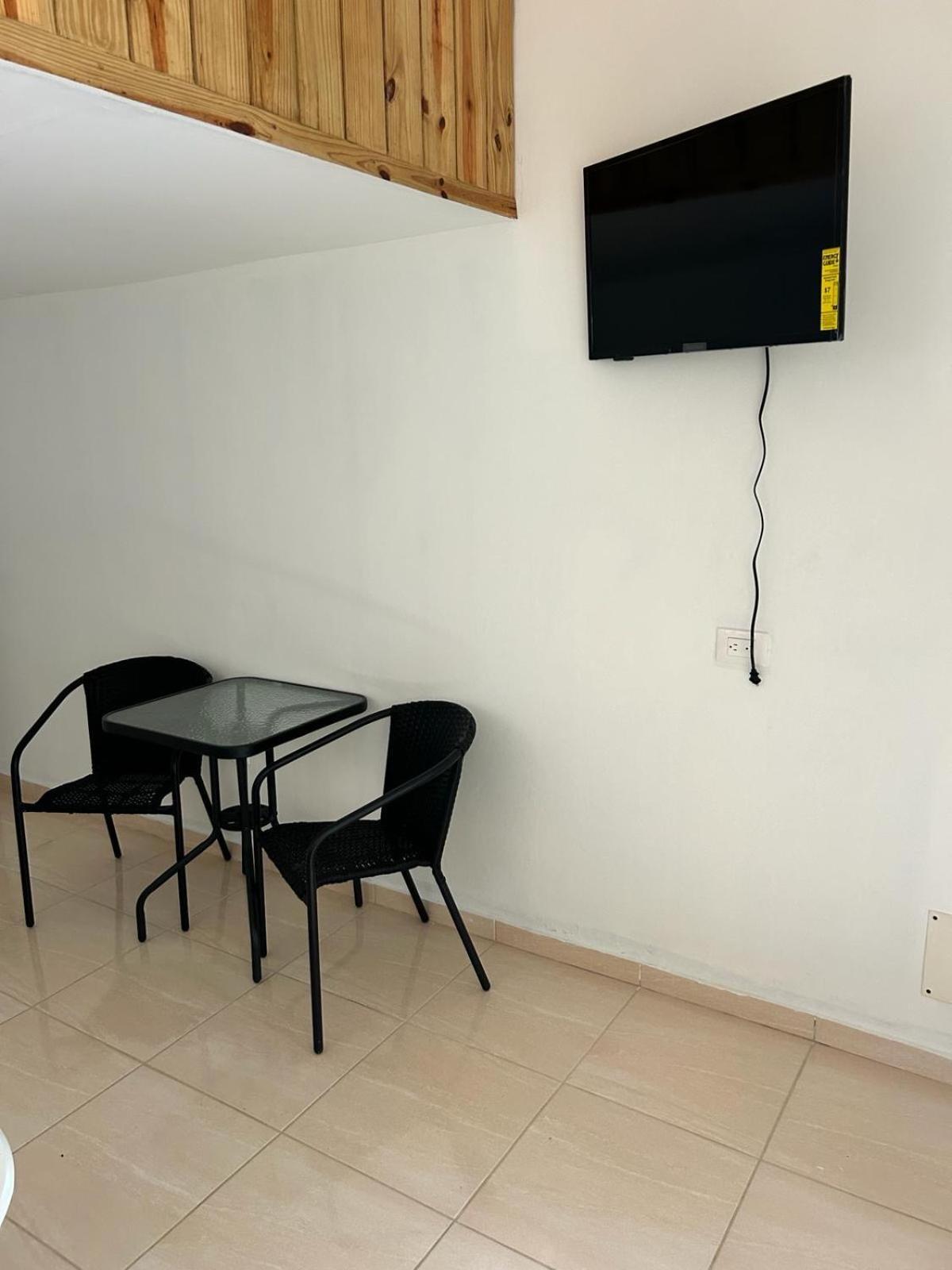 Hillmon'S Hotel Bar Lounge Sosua Ruang foto